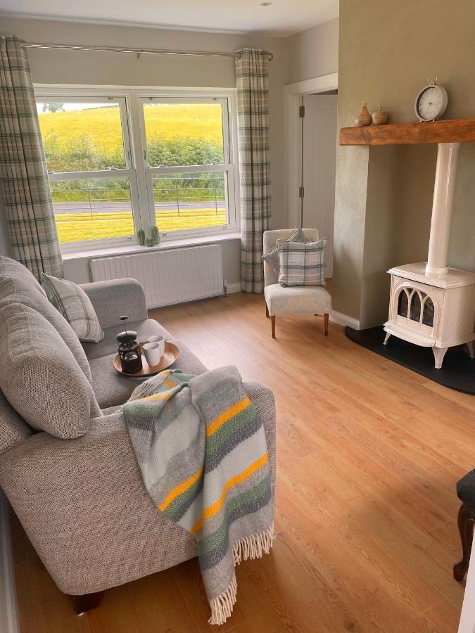 The Gate Lodge At Dunnanew - 4 Star- Sleeps 5 Seaforde Exterior foto